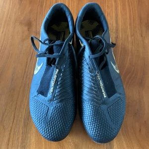 Phantom Venom NikeGrip Cleats